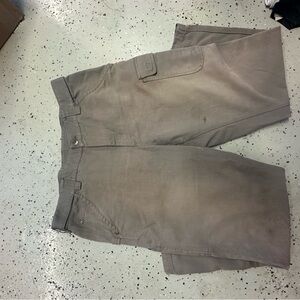 Duluth Trading Co Gray Cargo Shorts